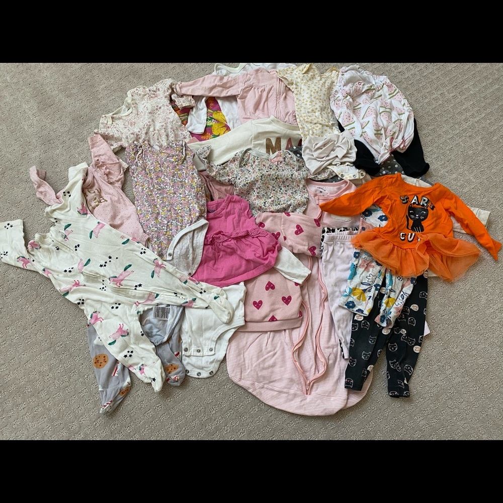 Baby girl clothes 6-9 months